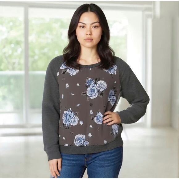 Torrid Raglan Sweatshirt Chiffon Front Size 2X Gray Blue Floral Cozy Luxe - Picture 1 of 9